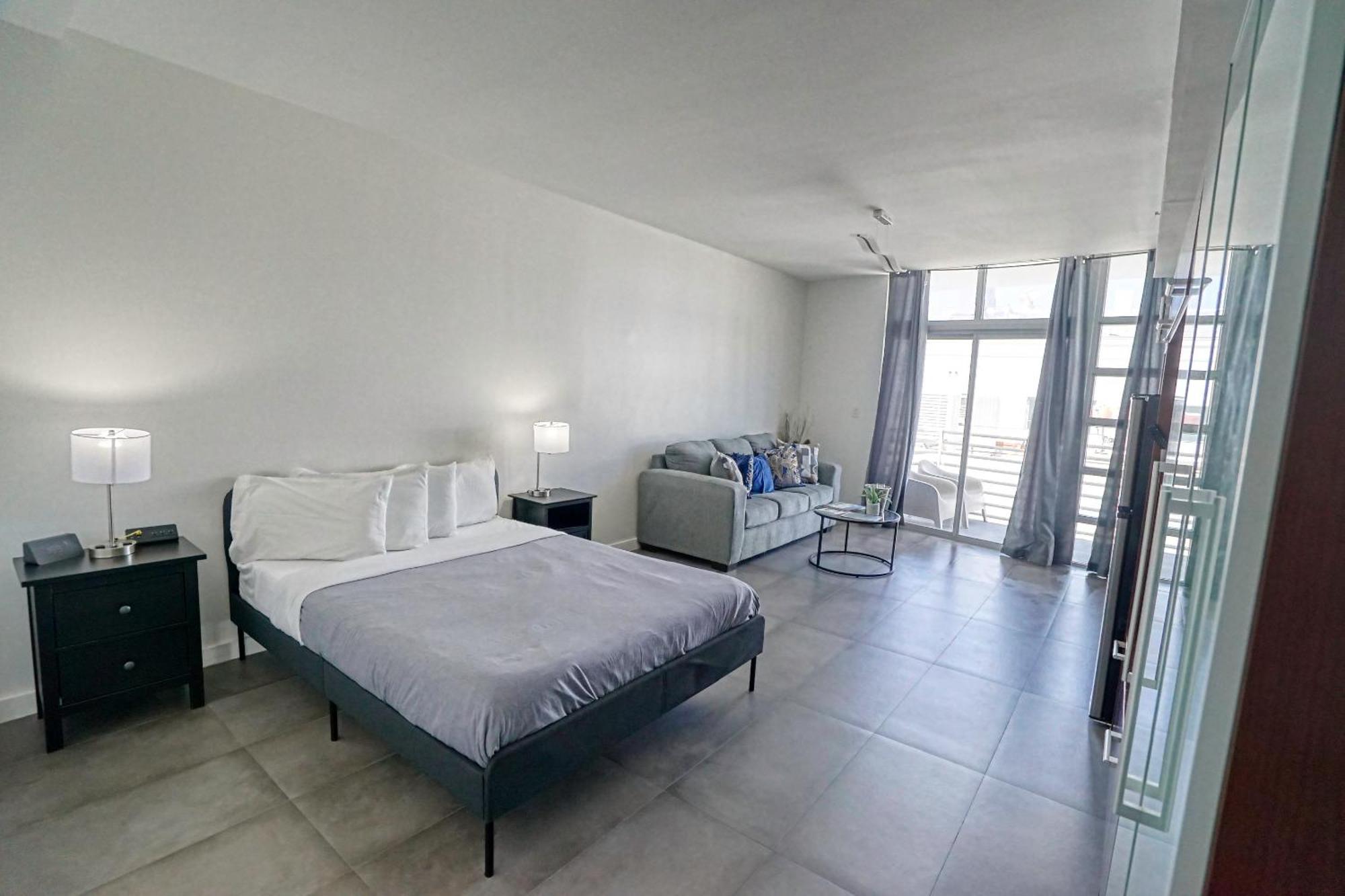 Deluxe Apartments At The Congress Miami Beach Zewnętrze zdjęcie